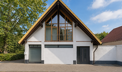 A home with many possibilities, located in the nature-rich area of Hohenecken.