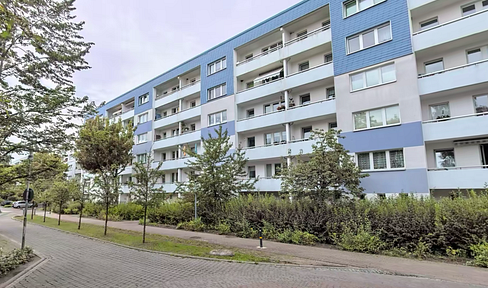 4-Raum-Wohnung mit Einbauküche, Balkon & Autostellplatz