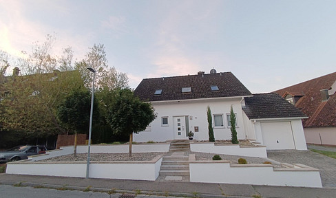 Modernes Einfamilienhaus mit großem Garten,Südterrasse