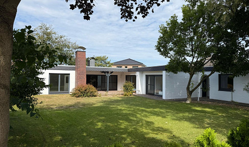 Großzügiger Bungalow mit Einliegerwohnung