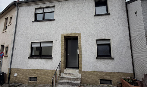 Sofort frei: ca. 184 m² auf 3 Etagen – als EFH oder 2 Wohnungen