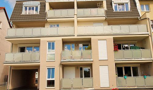 Wohnen und Arbeiten an einem Ort? Moderne Stadtwohnung mit Dachterrasse.