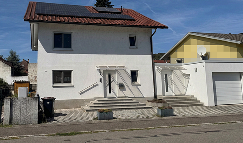 Grosses Einfamilienhaus in zentraler Lage
