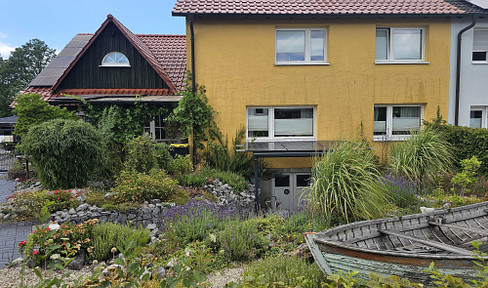 Exceptional detached house with a large plot of land, sauna, and conservatory, located in Halver.