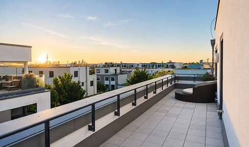 PROVISIONSFREI Penthouse 112 m², WESTFLÜGEL Riedberg, A+ Hausgeld EUR275 -  30m² Dachterrasse