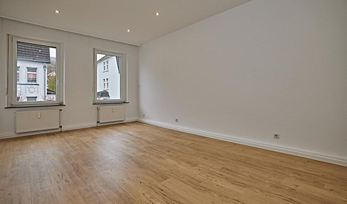 Charming 2-room apartment with fitted kitchen in Iserlohn-Wermingsen.