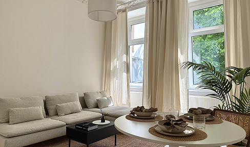 Helle Stuck & Design Wohnung in Berlin-Neukölln (Reuterstraße)