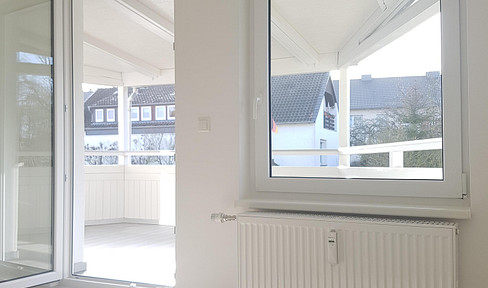 Schöne, sanierte OG Wohnung mit großem Balkon