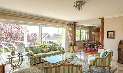 Luxuriöse Eigentumswohnung auf der Hambacher Höhe