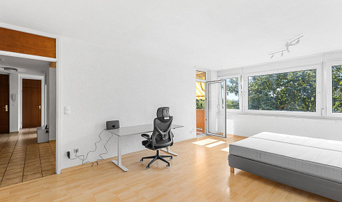 Großzügige 5-Zimmer-Wohnung mit Balkon, Garage