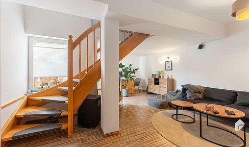 Spacious maisonette apartment, including fitted kitchen, with terrace/garden and balcony, located in the center of Bad Belzig.