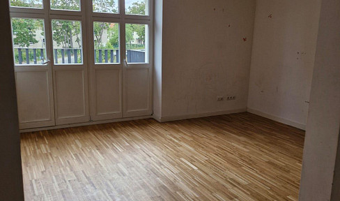 Sanierte 2-Zimmer-Wohnung mit Balkon – im Park, Berlin-Staaken