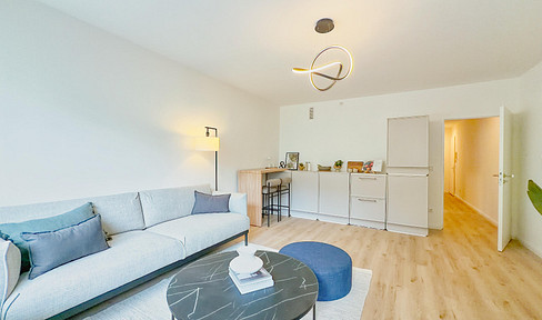 Erstbezug nach Renovierung - 2-Zimmer-Wohnung mit Balkon in Lokstedt – provisionsfrei vom Eigentümer