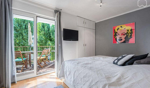 High-quality, furnished 3-room apartment with a sunny balcony in Frankfurt Niederrad.