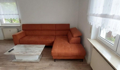 High-quality 2-room apartment with elevator and fitted kitchen in Neustadt near Coburg.