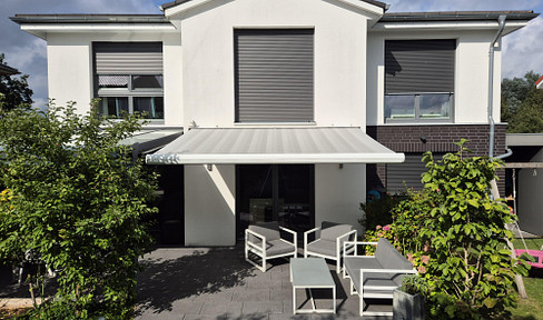 Modernes Architektenhaus am Feldrand im Erlenhof - provisionsfrei!