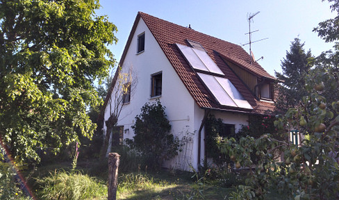 For families: Detached single-family house for sale in Eckental, directly from the owner.