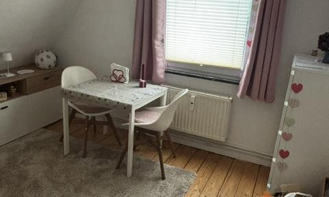 Attention: Room in shared apartment! 2 private rooms (plus living room) available for €490 each, including utilities.