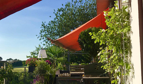 Lichtdurchflutete 4,5 Wohnung mit großer Dachterrasse EBK