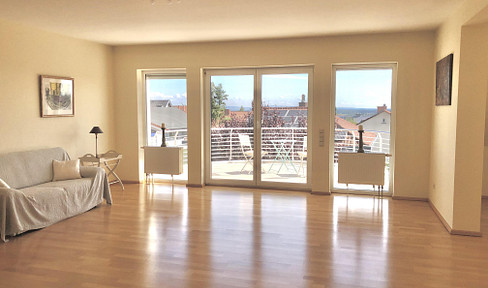 Penthouse auf der Hambacher Höhe mit traumhaften Blick auf die Rheinebene und dem Pfälzerwald