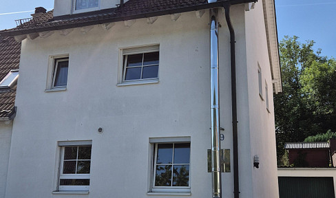 12'000 € Maklerkosten gespart! Modernisierte DHH mit Garten: zentrumsnah, ruhig, günstige NK