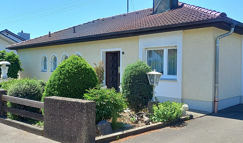 Bungalow in a quiet location.