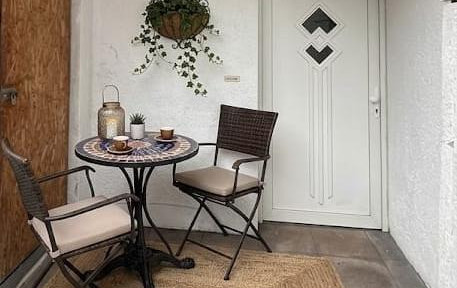 Bright 3-room apartment (72m²) with fitted kitchen in Weil der Stadt-Merklingen – Ideal for couples and singles.