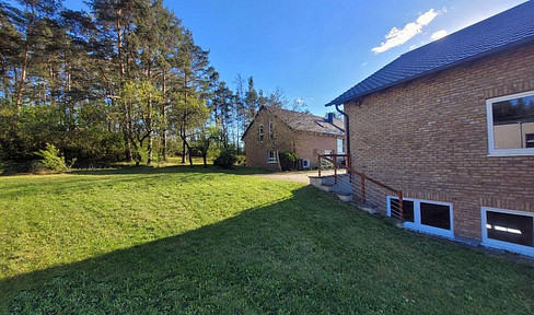 Two versatile properties available as a package / Individual sale is also possible!