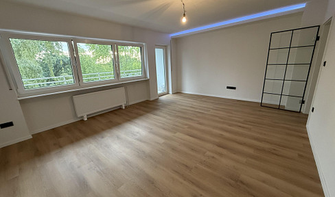 Hochwertig kernsanierte 3-Zimmer-Wohnung mit Loggia und Stellplatz in Nürnberg-Zabo