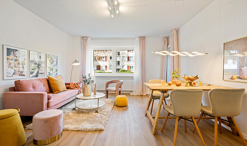 Whether for personal use or as a rental property with a 5.7% return: Renovated 3-room apartment with balcony in a quiet location.