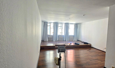 1-room apartment, Baader Street.