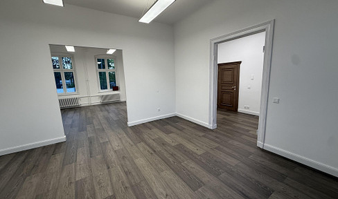 Gewerbefläche Arztpraxis Praxis Kosmetik Massage Büro Kanzlei in RUDOW 160 m2 zu vermieten