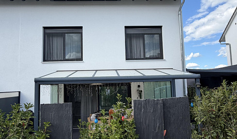 Modern semi-detached house in Ebersbach/Sulpach.