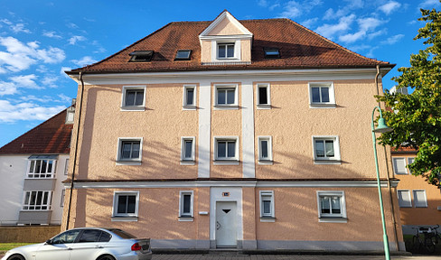 Attractive investment opportunity in Burghausen | 2-room apartment with balcony and underground parking | No commission fees.