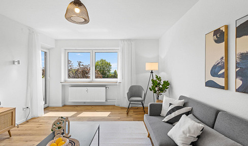 Available immediately! Bright, modern 4.5-room apartment with excellent natural light, located near Westpark in Straubing.