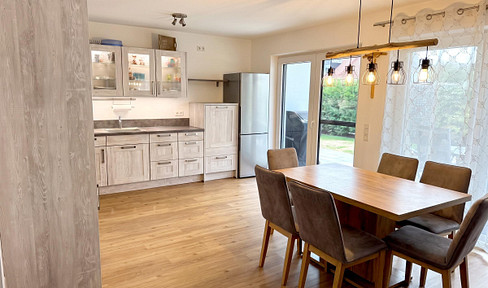 Living and Working: 5-room ground floor apartment with a garden, and a 60 m² office/hobby room in the basement.