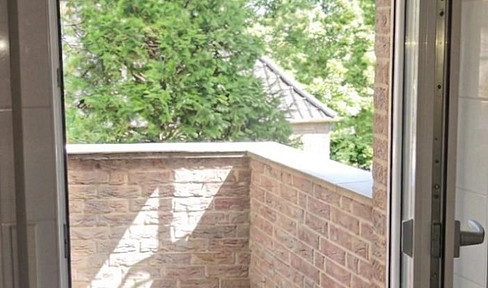 Gemütliche Maisonette Wohnung mit 2 Balkonen und grosser Garage, Energieklasse A
