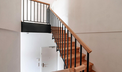 Lichtdurchflutete Neubau 3,5-Zimmer Maisonettewohnung: Loft-Charakter in zentraler Lage