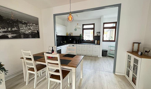 Bright 2-room apartment with a balcony, located on the 3rd floor – in Bremerhaven.