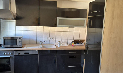 Renovated 3-room apartment with fitted kitchen in Altensteig.