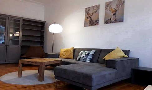 Beautiful, sunny 2-room apartment (62 square meters), fully furnished, modern, and newly renovated, located in Steglitz.