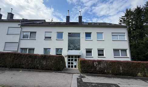 High-quality renovated 3-room apartment for sale in a desirable location in Dortmund-Löttringhausen.
