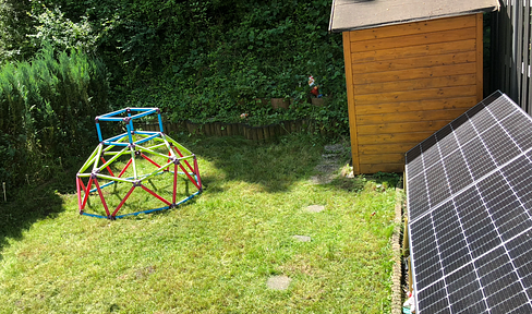 105 m² garden maisonette apartment just outside of Cologne | Southwest-facing garden | No commission fees.