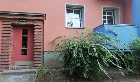Renovated, quiet 2-room studio apartment in Tempelhof, available immediately, and not previously rented.