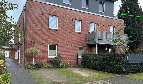 Modern 2.5-room apartment with a south-facing rooftop terrace, smart home features, and KfW-40+ energy efficiency rating, located in the Schiffbek district of Hamburg.