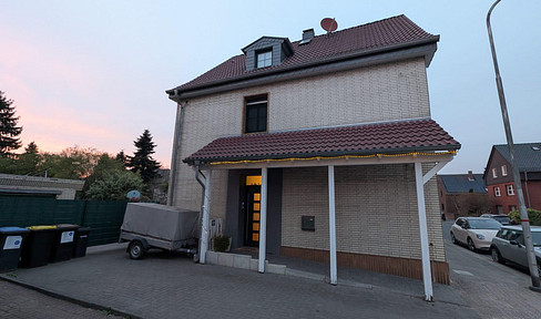 Einladendes Altbau-Zuhause mit viel Platz für die Familie und großem Garten