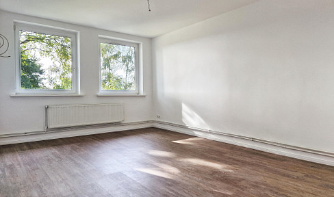 Himbergen - Large, renovated 4-room apartment available for rent immediately.
