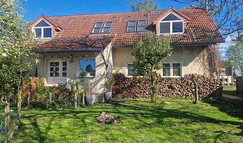 Charming, individual farmhouse – family-friendly, located between Wandlitz and Oranienburg.