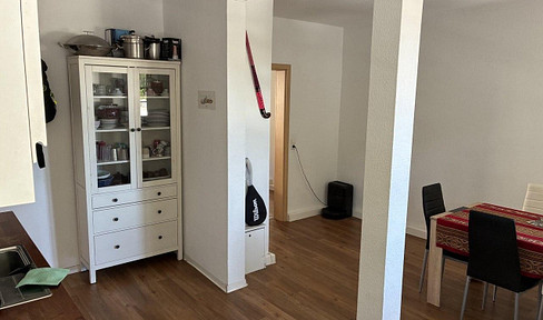 Bright, fully furnished 2.5-room apartment with a balcony in Stuttgart-Nord – temporary sublet.