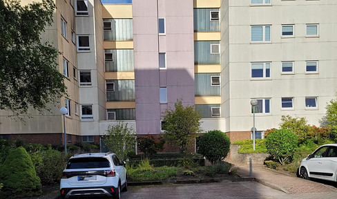 Apartment with 3.5 rooms (92.57 m²) for sale in Harrislee, near the school complex and sports facilities.